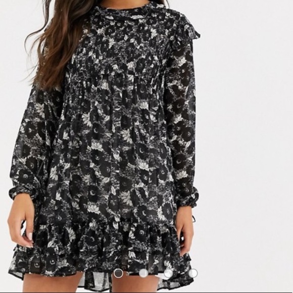 Free People Dresses & Skirts - Free People Floral Ruffled Black & White Dress